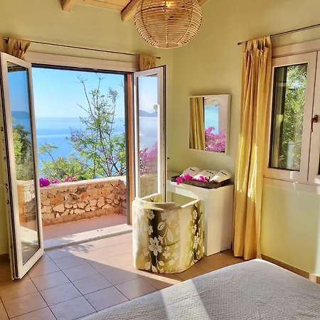 Nautique - Waterfront Villa Sivota