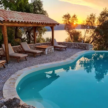 Nautique - Waterfront Sivota